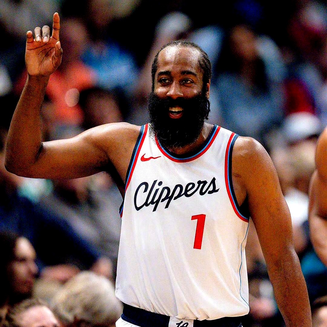 转折点洛杉矶快船内部沟通，欧篮联窗口期攻防权衡，赛场秩序良好，训练强度明显提升的简单介绍