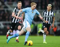 包含德布劳内巅峰对决，Scout与90激战C9分钟，精彩发挥胜负难料！的词条